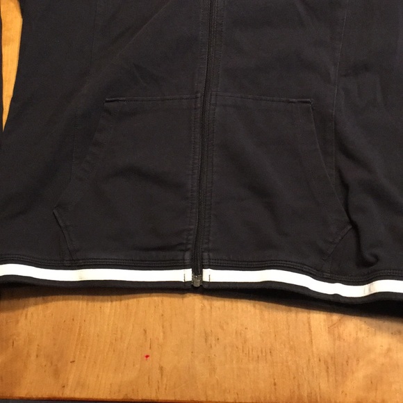 Black youth Nike sweatshirt - Picture 4 of 5